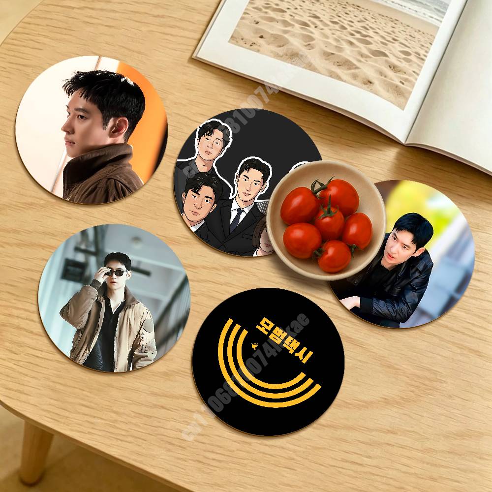 Taxi Driver Kim Do Gi Korean D - Modern Korean Lifestyle ulasan dan harga